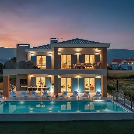 Kanikula - Heated Pool 60m2 - Hot Tubs Kaštela