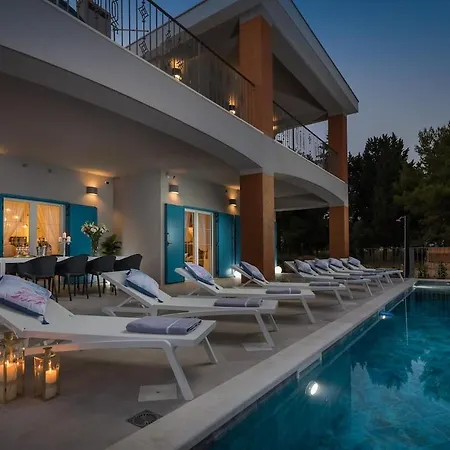Kanikula - Heated Pool 60m2 - Hot Tubs Kaštela