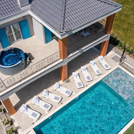 Kanikula - Heated Pool 60m2 - Hot Tubs فيلة