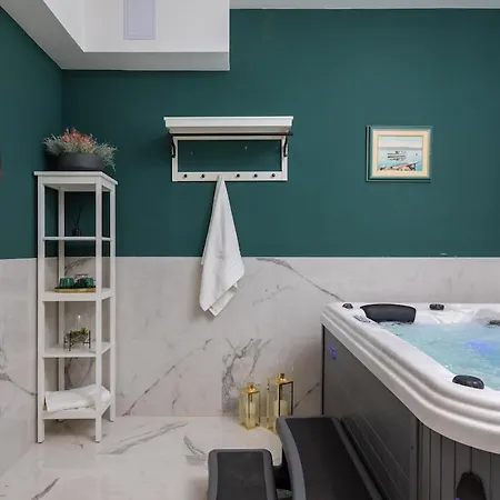 فيلة Kanikula - Heated Pool 60m2 - Hot Tubs *